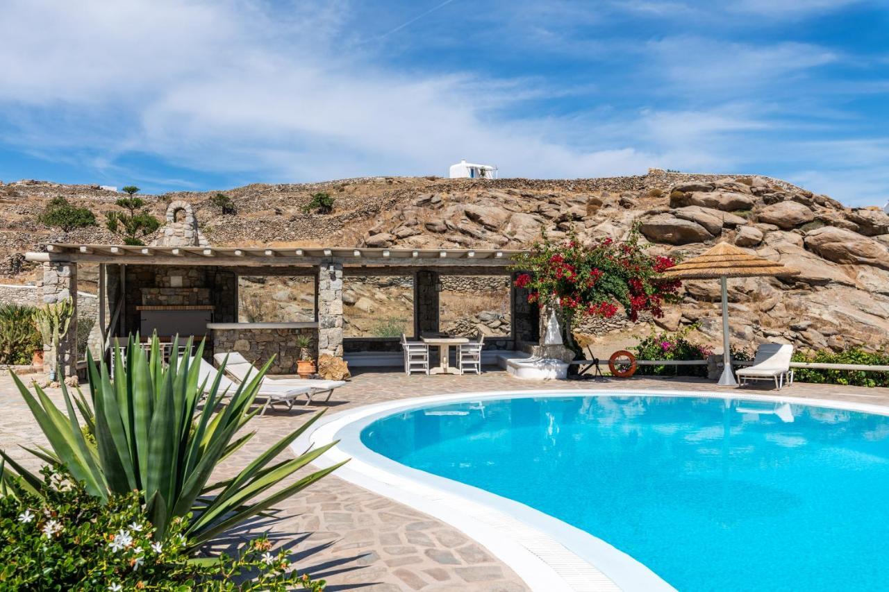 Yalos Mykonos Ornos Pouli Private Apartments W Shared Swimming Pool Mykonos Town エクステリア 写真